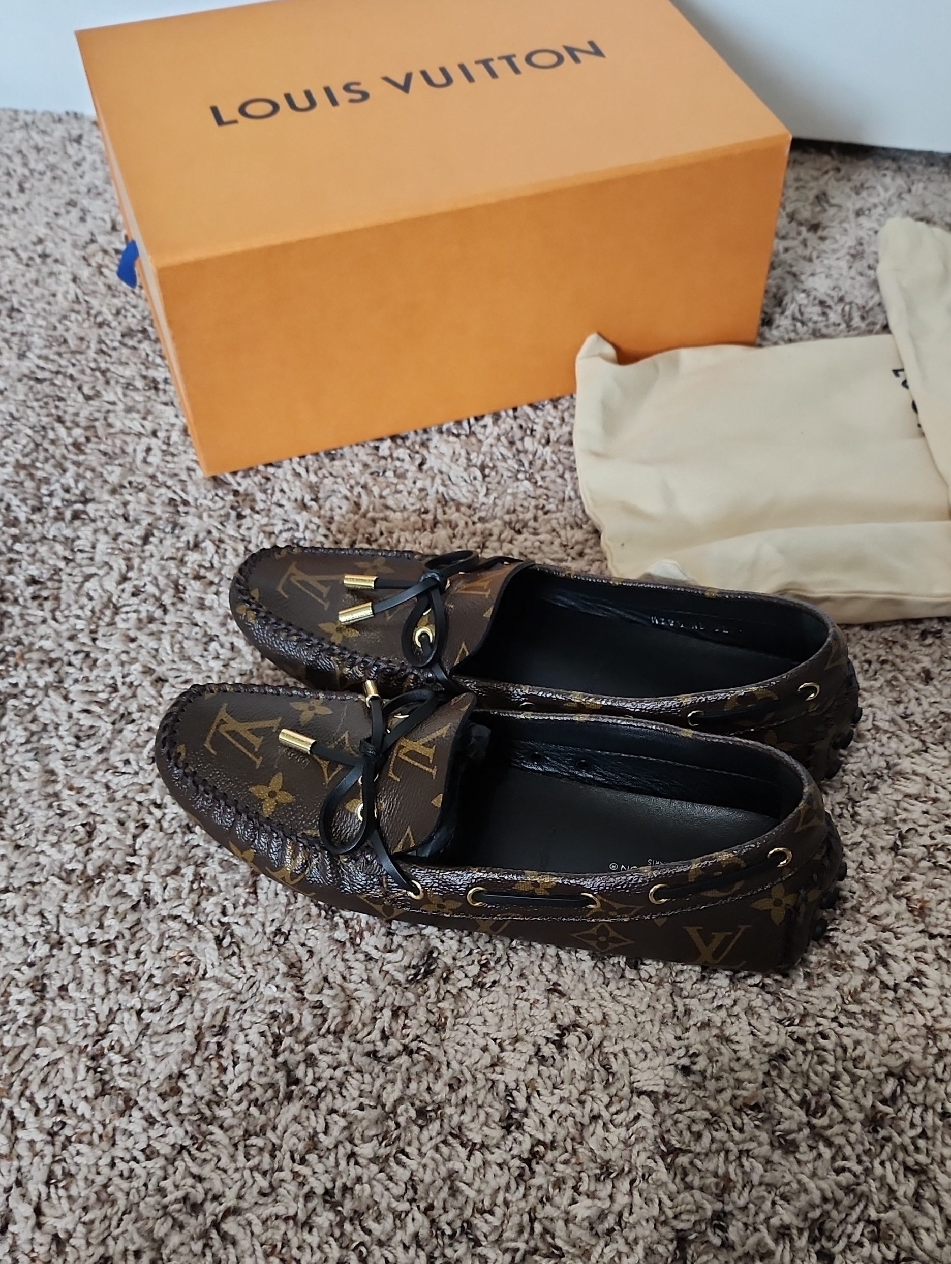 Louis Vuitton Gloria Loafers